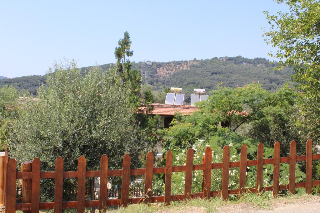 Ferienwohnung Marina 1990 Agios Georgios Pagon Exterior foto